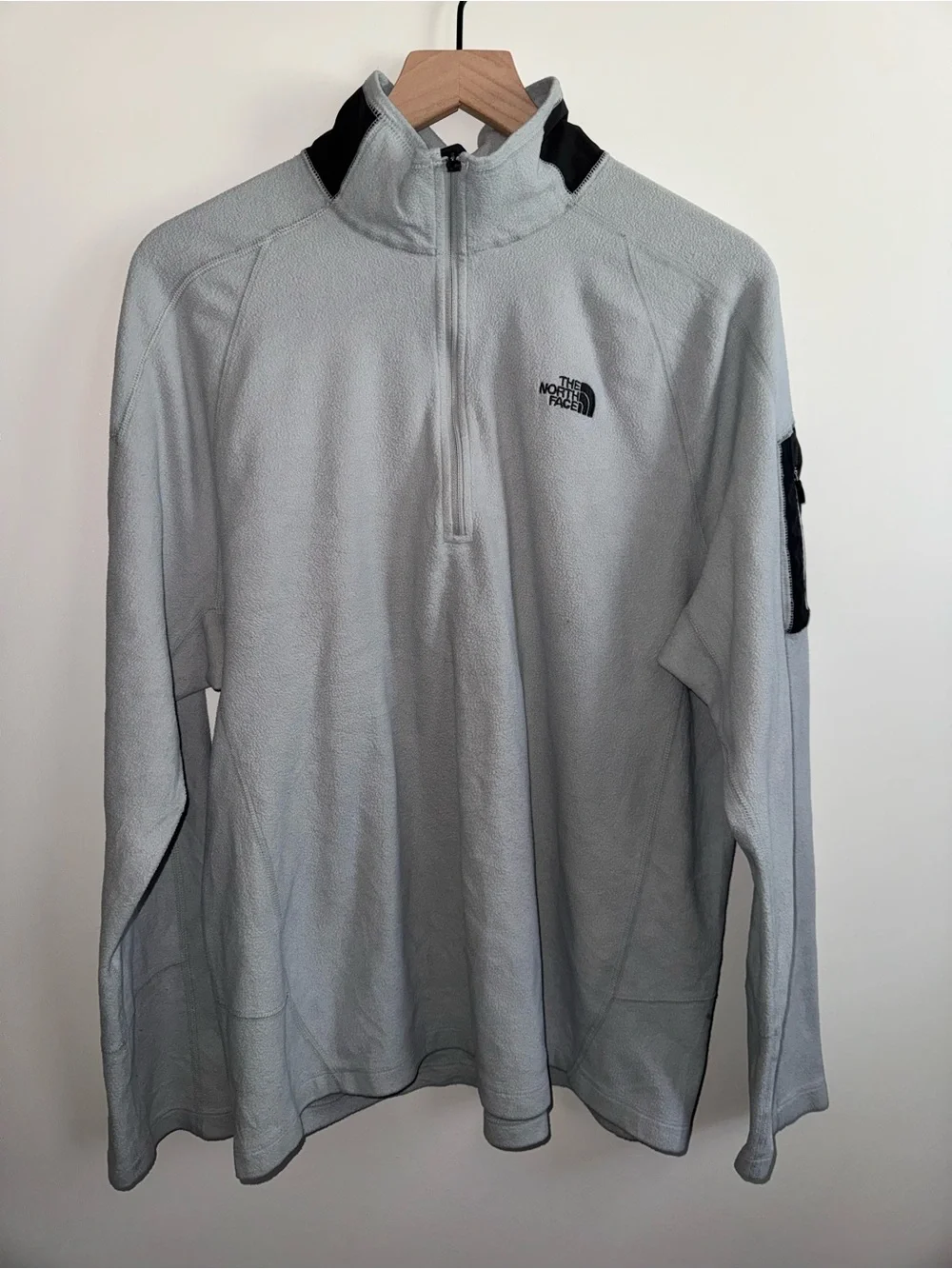 The North Face Men’s Pullover Light Grey Size XL